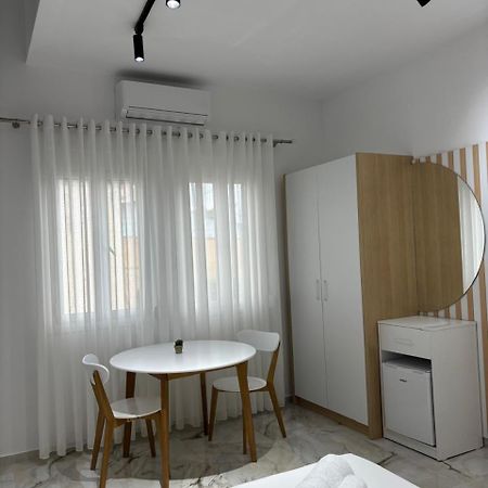 Guest House Adi Hoxha Берат Екстериор снимка